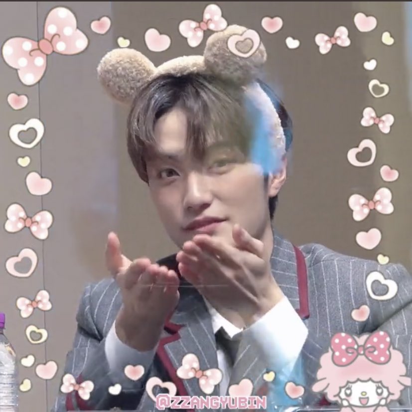 tinyubini's tweet image. the most precious boy ever 

©️ zzangyubin #유빈