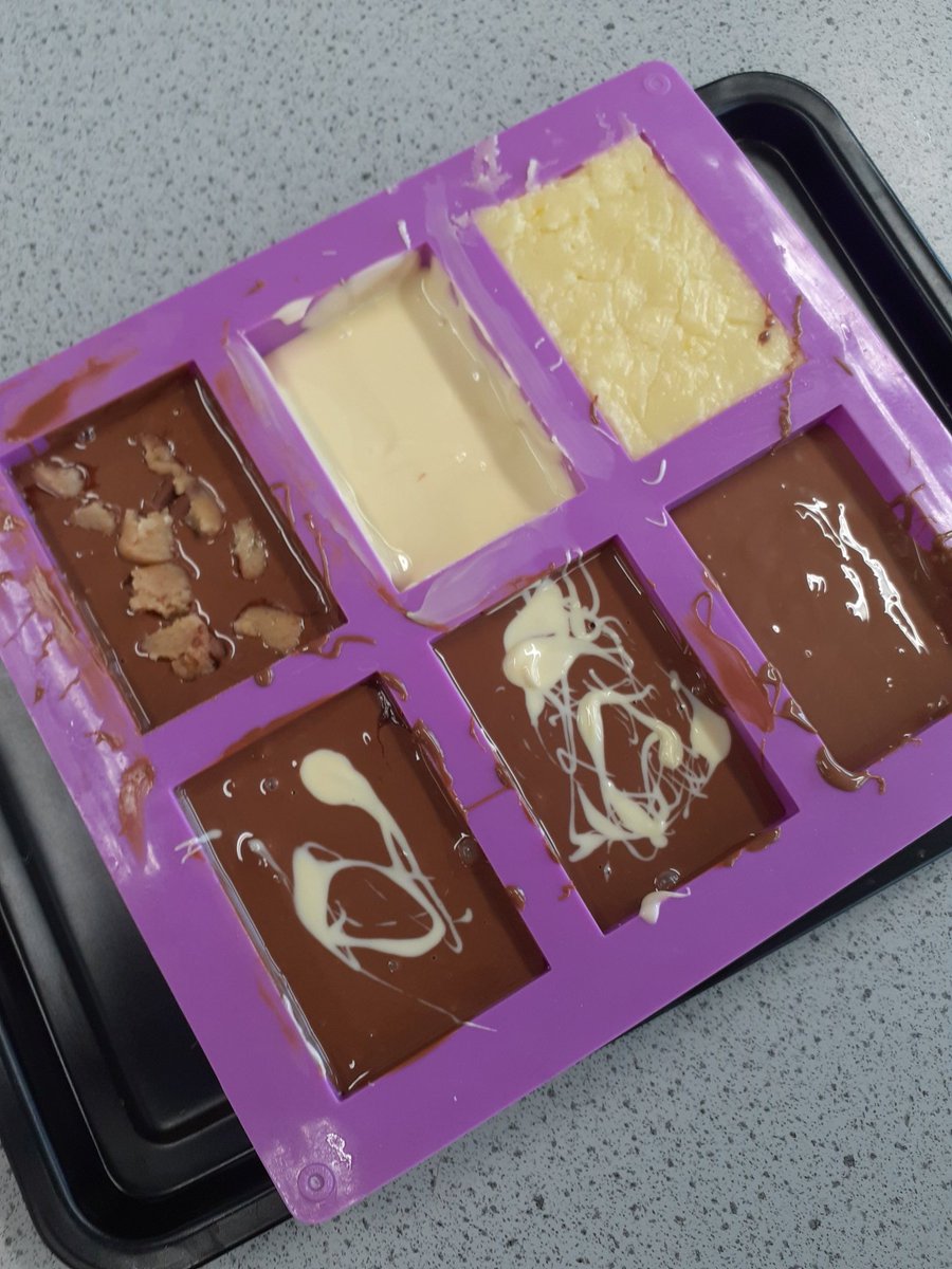 WMooreBHCS's tweet image. Exciting Y10 Business lesson today! We are studying the marketing unit so students have been applying what they have learnt about market segmentation, market research and the &apos;product&apos; element of the marketing mix to develop a chocolate bar. Here are some photos.