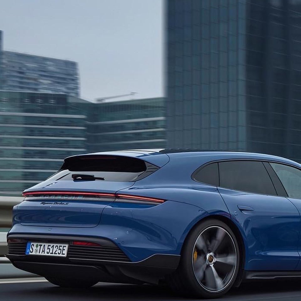 PorscheHellas's tweet photo. Η νέα PorscheTaycan Turbo S Sport Turismo. Τόσο όμοια αλλά και τόσο διαφορετική με την Cross Turismo. Κοινό σημείο: Soul Electrified.
#PorscheHellas #Porsche #PorscheTaycan #SportTurismo #SoulElectrified
#staysafe #motodynamics #MoveExperienceLive https://t.co/t3nBhc3qhc
