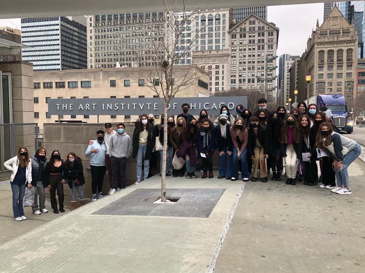 hrockwell_nbct's tweet photo. Another successful, authentic learning experience at The Art Institute of Chicago with 7th hour Interrelated Arts students. “What did you observe in person that cannot be conveyed in slides?” We’ll hear their answers Friday! @BHSEnglish220 @220Arts https://t.co/erIj1RiV2E