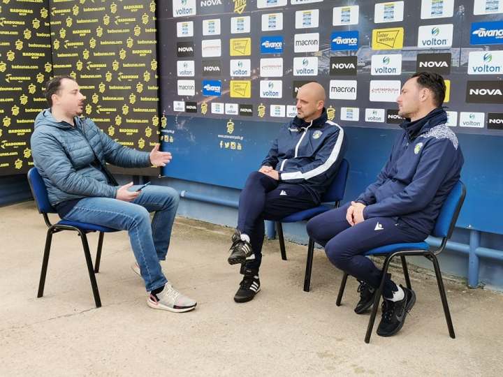 drt915's tweet image. O Μίλαν Ράσταβατς στη ΔΡΤ | Μίστερ, ας μιλήσουμε για ποδόσφαιρο (video, quiz) - drt915.gr/o-milan-rastav…