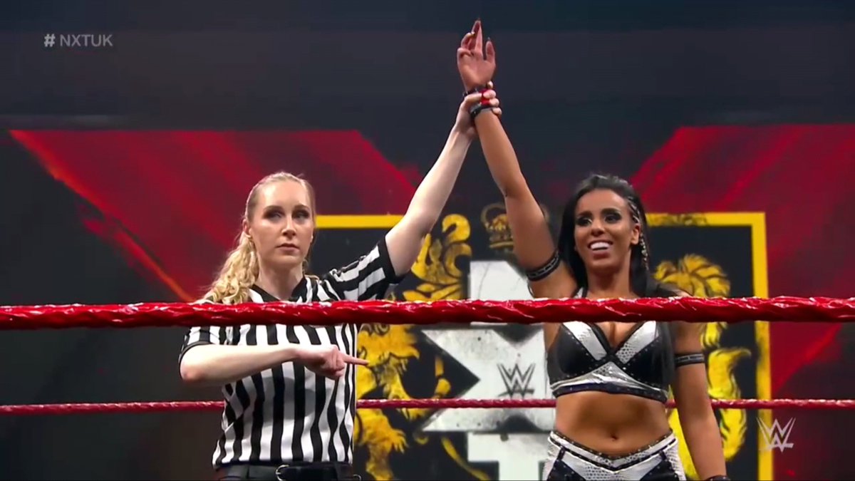 UniversCatch's tweet photo. Y'a des images qui donnent le smile. 🇫🇷❤️

#FrenchHopeWWE #NXTUK https://t.co/7xfvyczejd