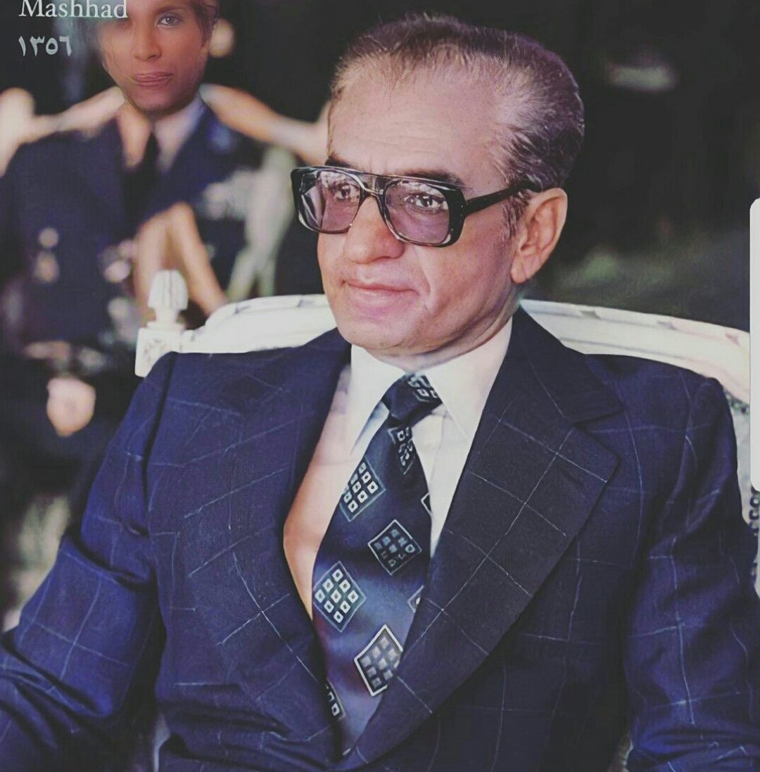AryaHoma's tweet photo. ای غایب از نظر به خدا می سپارمت
جانم بسوختی و به جان دوست دارمت. https://t.co/zFh7CpDw3M