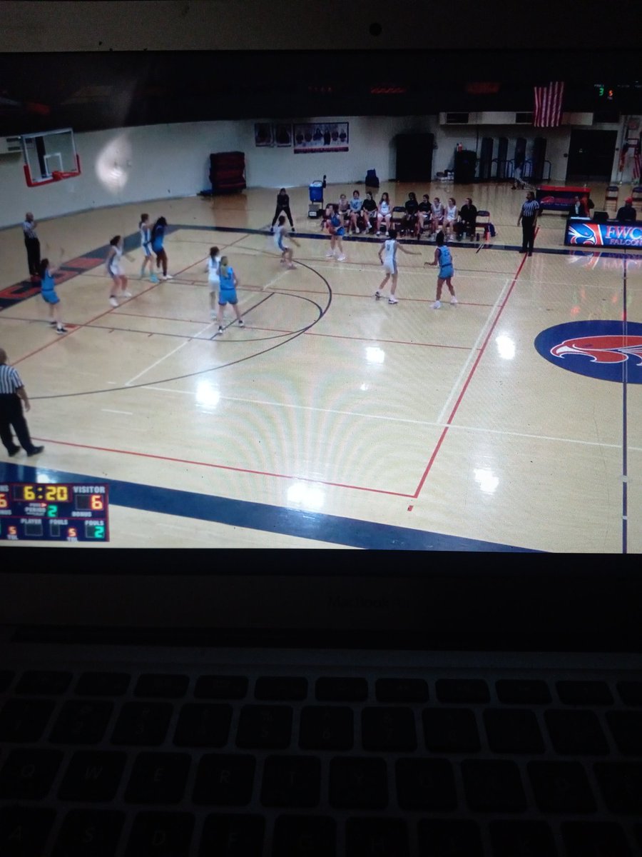 CoachCain51's tweet photo. Let's Go Trojans
#DaValley https://t.co/UsqkfhhI4O