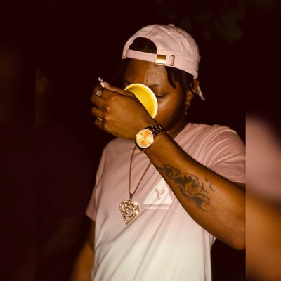 EvaCleanOff1's tweet photo. #NewProfilePic https://t.co/1kLcZyqqy5