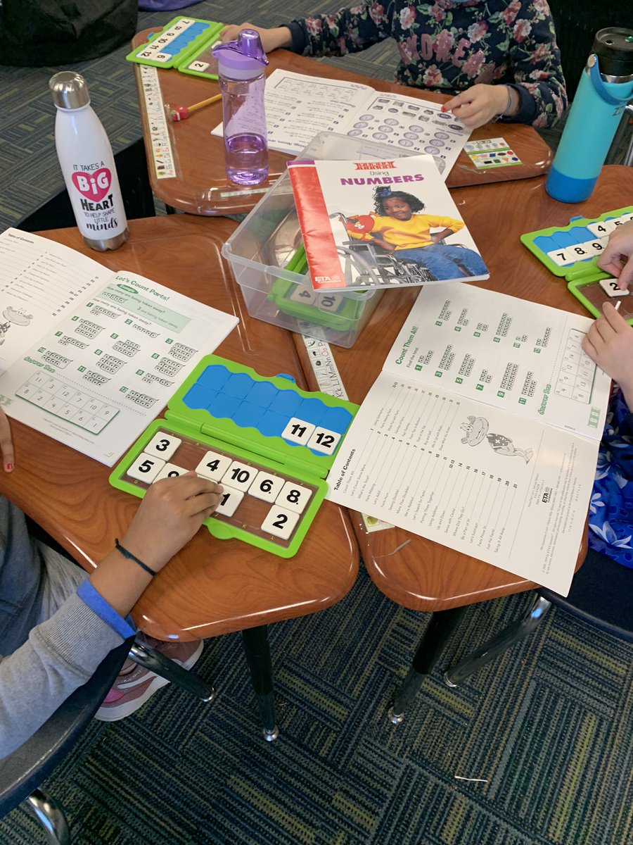 livelaughteach8's tweet photo. Titan Tome fun!  These kids really do enjoy the enrichment activities everyday!  @tegacaytitans https://t.co/OUUJy1oXBO
