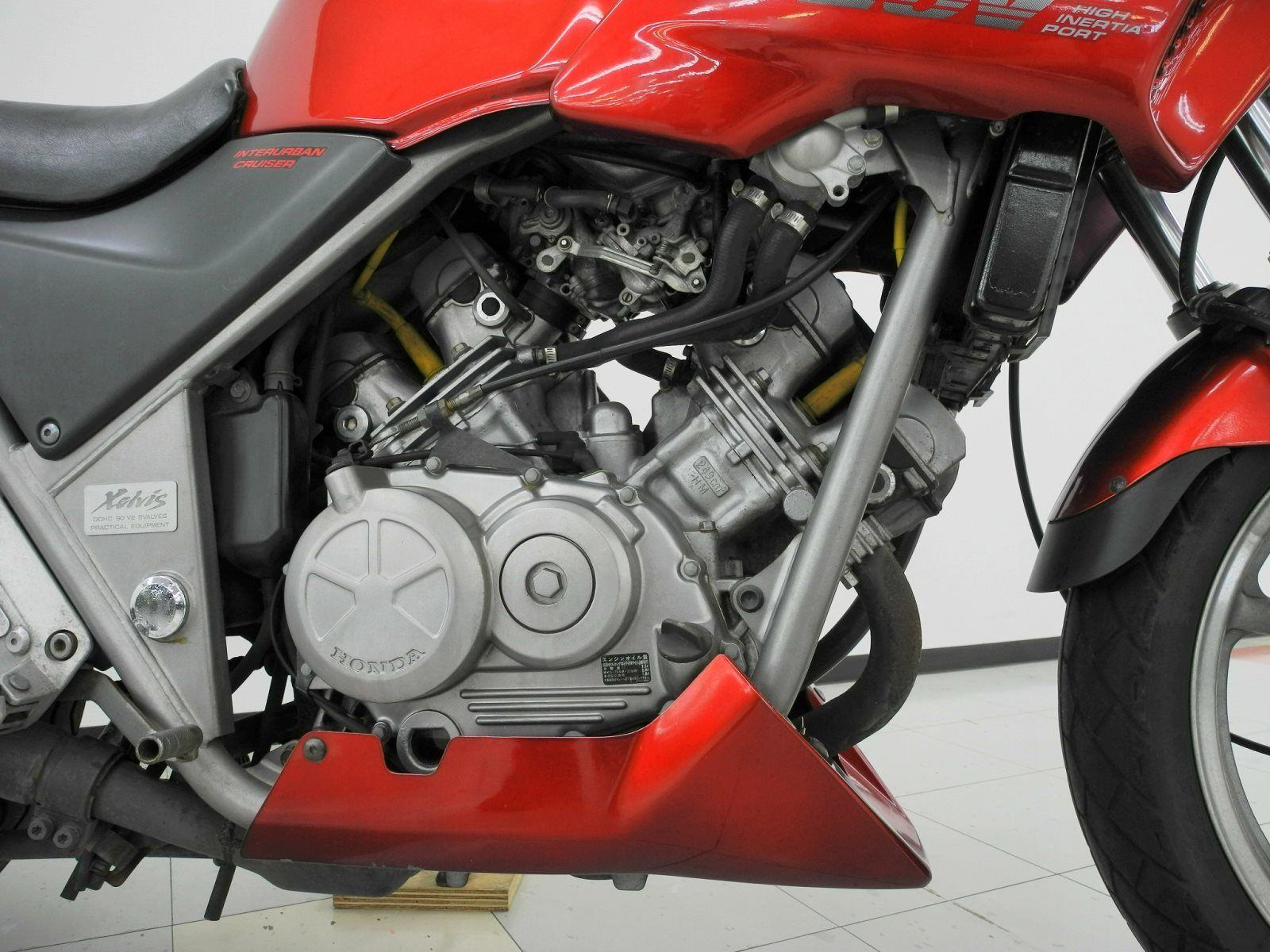 公式 バイク王 Bikelifelab バイククイズ 問題 このバイクの車種名は 分かった人はリプで挙手 お願いします ネタバレは引用rtで 回答は本日時に投稿します T Co Iedpz5mbt1 Twitter