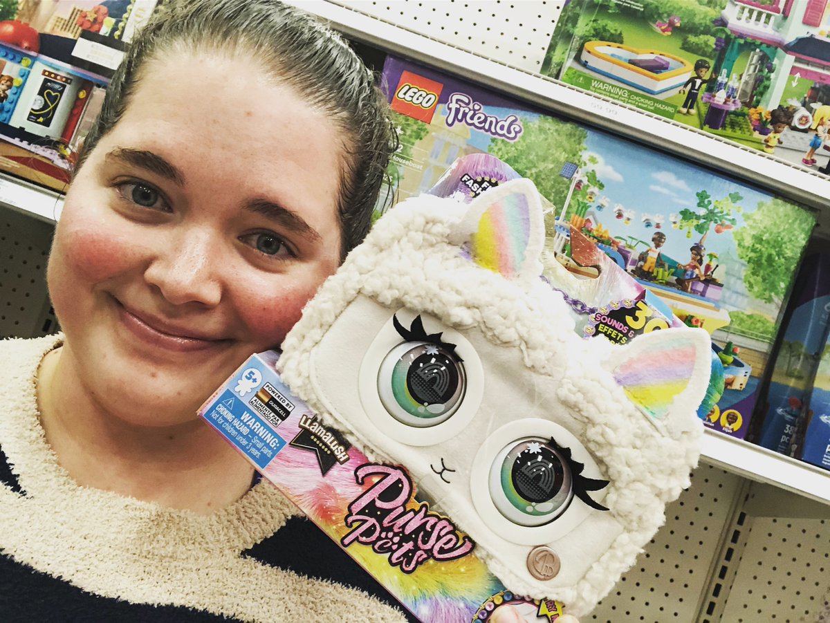 jpeterson1027's tweet photo. YOU GUYS. ITS ME. AS A TALKING LLAMA PURSE. AT YOUR NEIGHBORHOOD TARGET AND WALMART. 🤯🤯

I recorded this super fun toy last March, and it’s finally in stores! If you see it out in the wild, take a pic and tag me!! #Voiceover  #HomeStudio #ActorLyfe #PostWorkoutSelfie #PursePets https://t.co/QqAtzhJ2z1