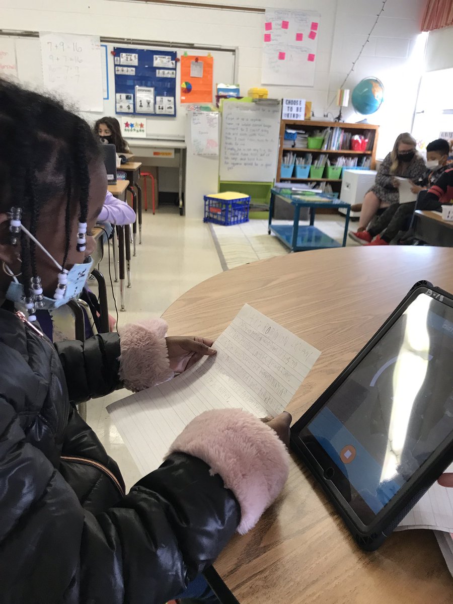 MarcotteTeach's tweet photo. Students researched & taught others about famous people through @ChatterPixI Great collab @MissWootenVBCPS & @ChrisLowman19 #studentvoice #Leveragelearning #collaboration @vbschools @vbHolland https://t.co/RQnBALi1HJ
