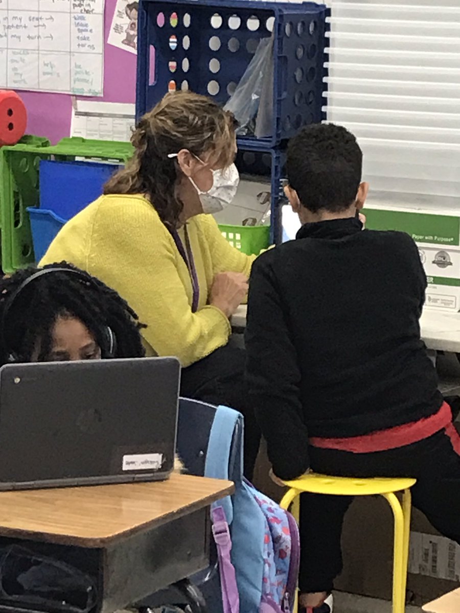 MarcotteTeach's tweet photo. Students researched & taught others about famous people through @ChatterPixI Great collab @MissWootenVBCPS & @ChrisLowman19 #studentvoice #Leveragelearning #collaboration @vbschools @vbHolland https://t.co/RQnBALi1HJ