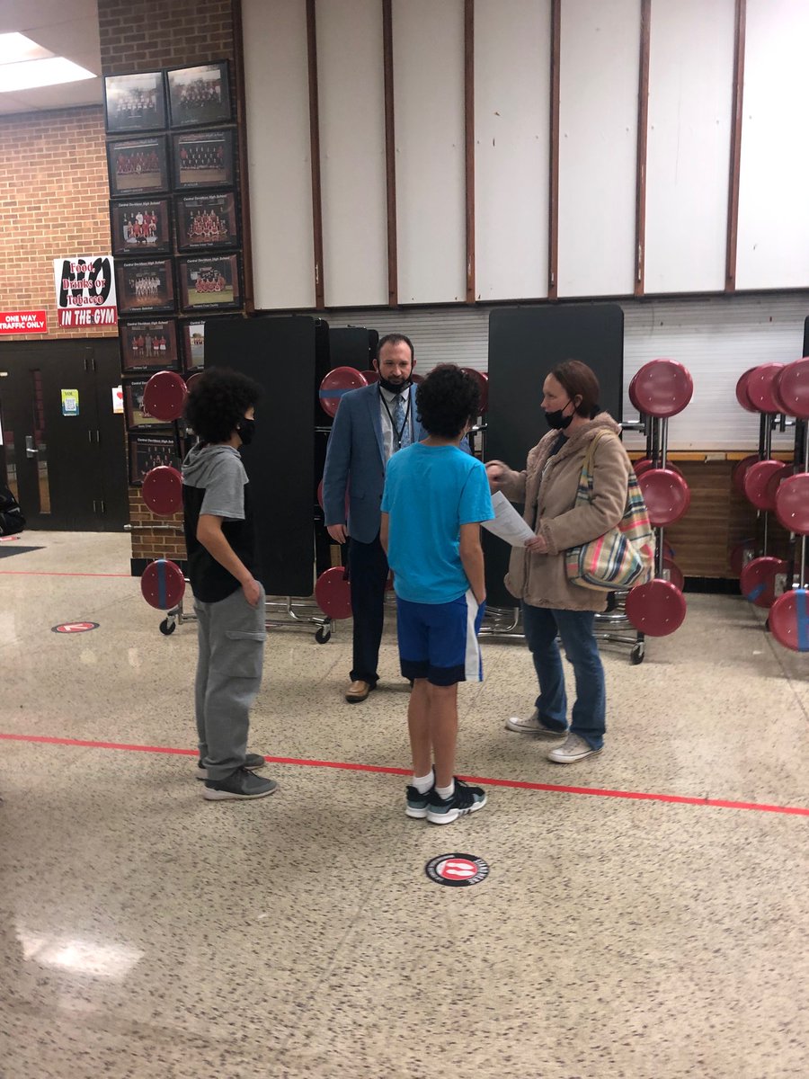 Rising 9th graders and their families gathered at CDHS Heading to High School night for a fantastic registration fair! <a href="/dcsnc/">@DCSNC</a> <a href="/DeanaColey/">Deana Coley</a> <a href="/emilylipe66/">Emily Lipe, Ed.D.</a>