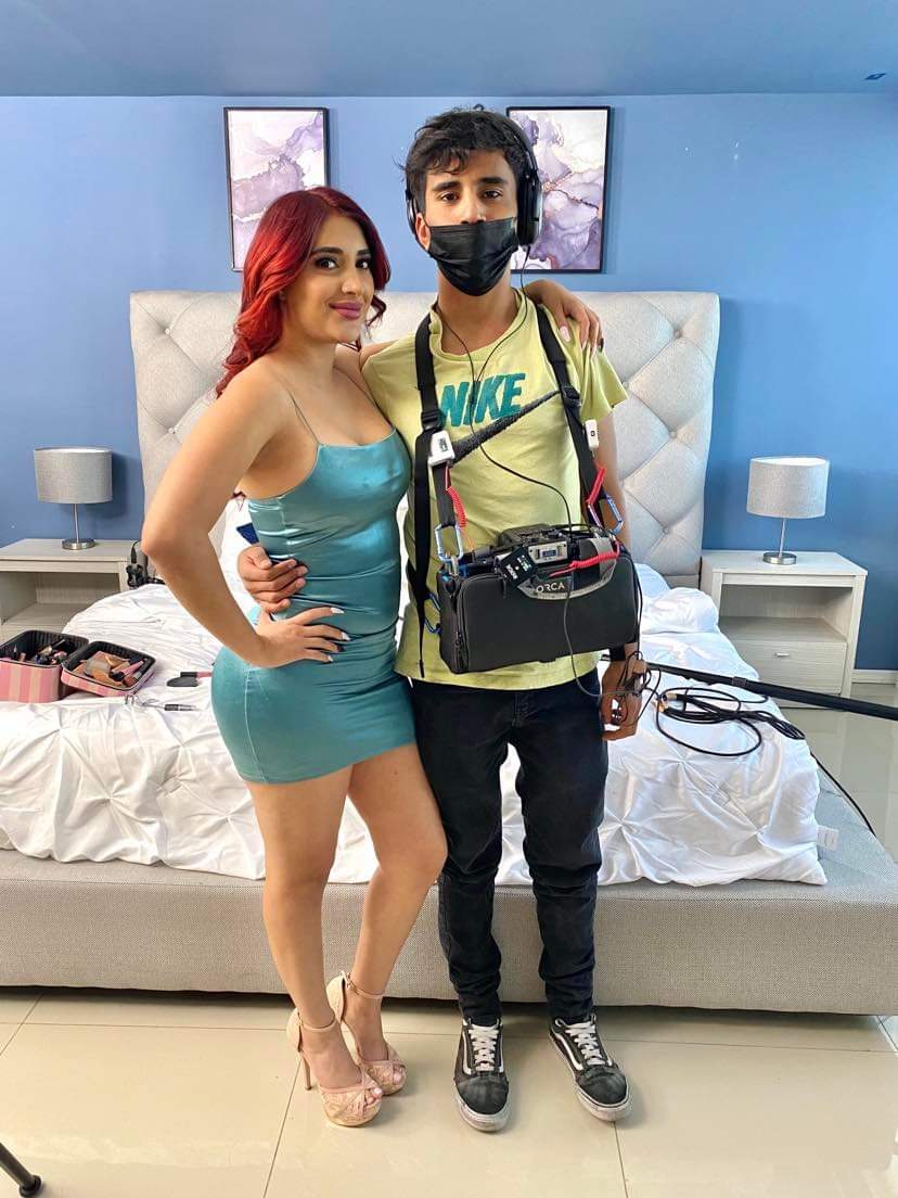 TW Pornstars - El Jeringas. Twitter. Mi debút Porno con @jessicasodixxx en  @sexmexofficial 🔥🔥 📷:. 1:54 AM - 11 Feb 2022