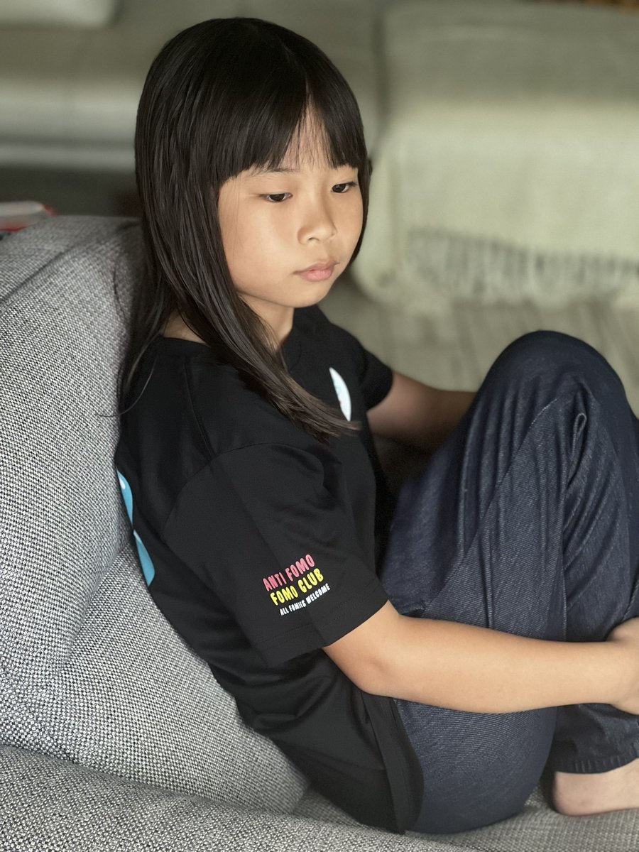 Amy_fomie's tweet photo. Jasper and I packed our bags. Our children holding our hands as Jasper and I both looked at each other, took one deep breath, and entered the FOMOVERSE.

We entered this space in hopes of paving a way into the future for our kids. 

Kids tee and merch launch date coming soon! https://t.co/v4tPLKvXHz