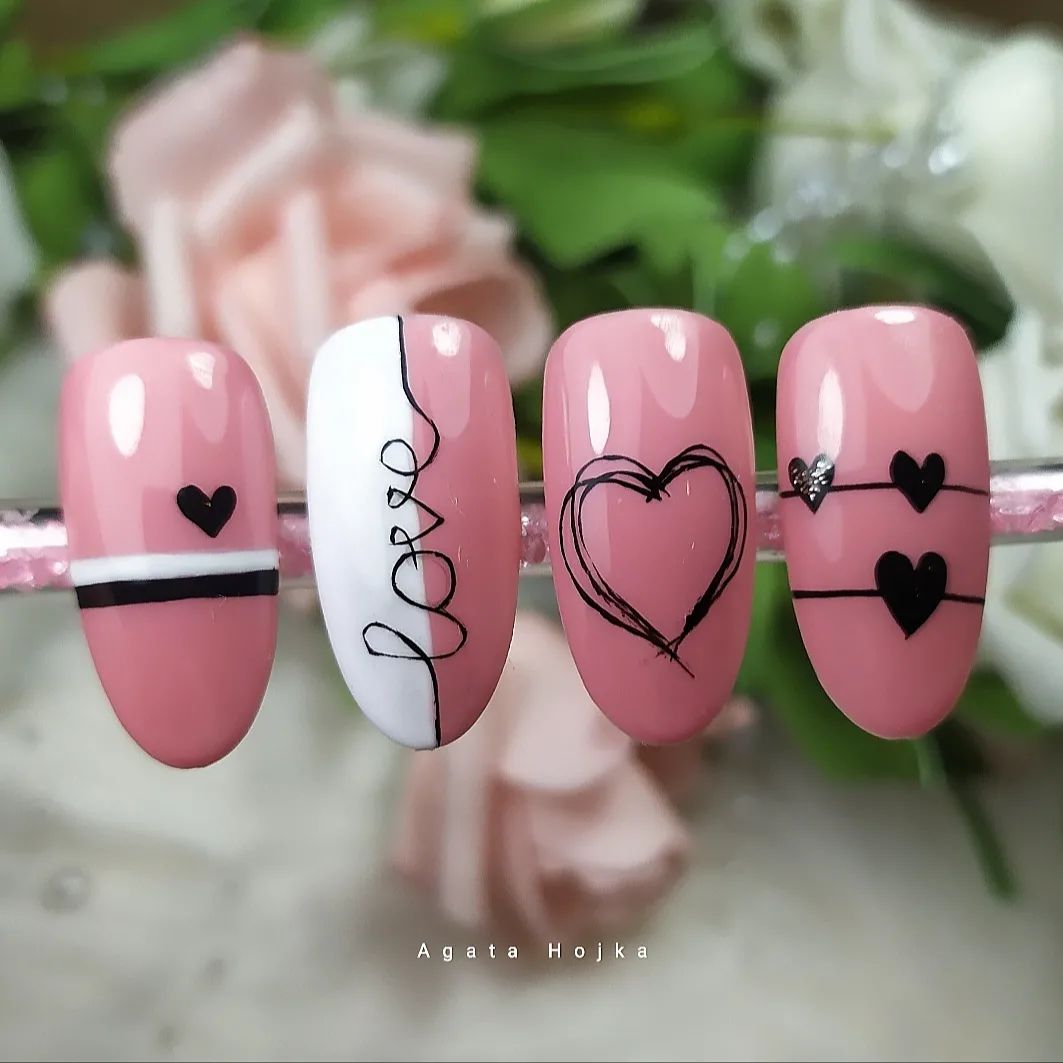 UmikkP's tweet photo. Happy Valentine's day. 🥳🥳

Nail design from Instagram: agata_hojka 

Colour used U003 from 21 colours set Autumn Winter-1

👉Shop with Umikk on Amazon UK&amp;EU

#umikknails #valentinesnails #valentinesnailsdesign #valentinesnails❤️ #pinknails https://t.co/H9GFkGEQ09
