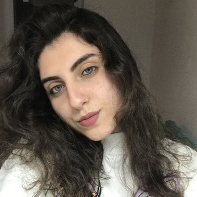 MaghiaBech's tweet photo. bored so: #NewProfilePic https://t.co/quLFugN09o