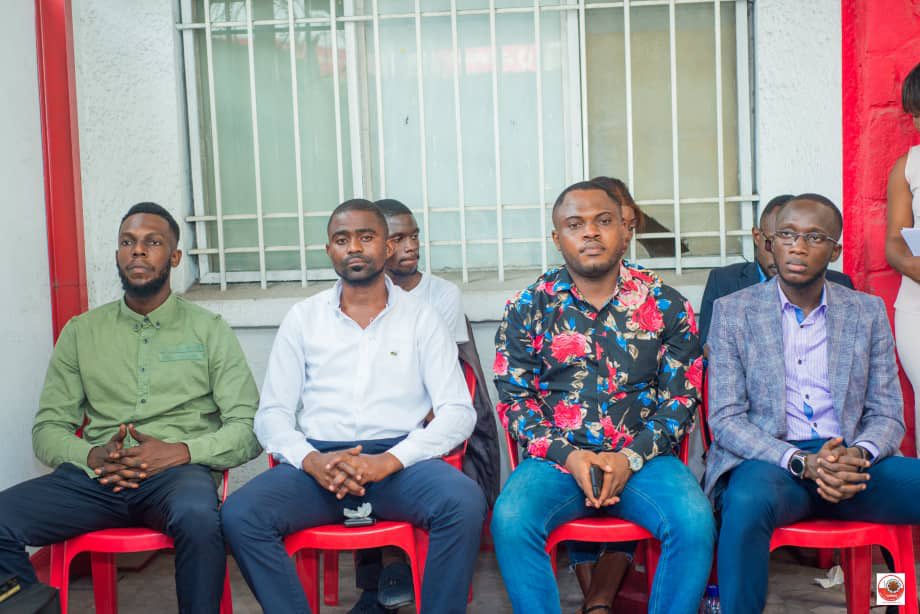KKamerhe's tweet photo. #KinshasaPonaKamerhe 
#saisondelaReconquête 
#Vision2022 
Un jeudi #MAYANGANI dominé par l’actualité politique du pays. 
Le président @JolMongu2 a encouragé ces lieutenants dans la concrétisation et la matérialisation de la vision de l’@uncrdc pour un Congo nouveau. https://t.co/Ed8cVZHpFl