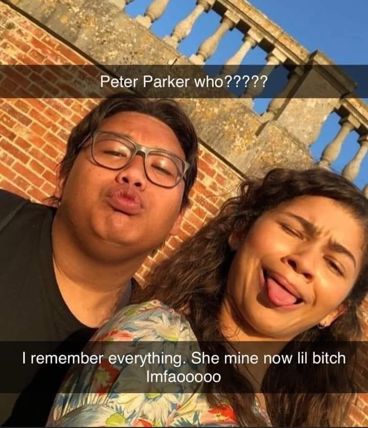 DailyMarvelMeme's tweet photo. what the fuck is this? 😭😭 https://t.co/CEuNyjU5t4