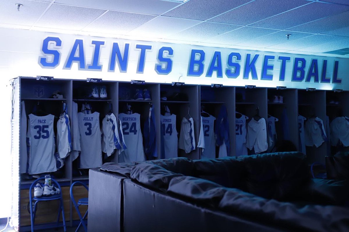 TMUMensBBall's tweet photo. Play for the name on the front and the back. #LetsGoSaints🔵⚪️ https://t.co/C2jOeGbjod