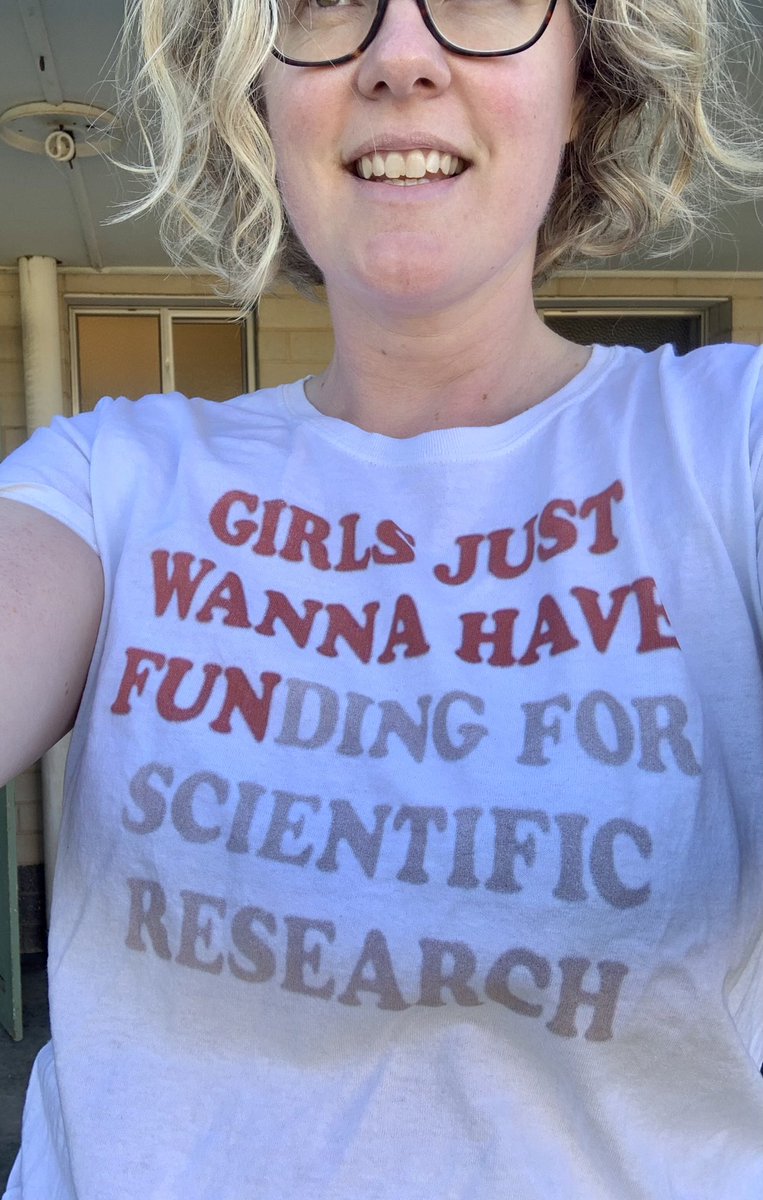 Happy International Day of Girls and Women in Science ❤️ 💪Today i’ll be retweeting as many sciencey gals as I can!