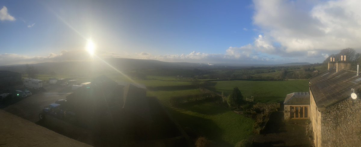 ed_hacking's tweet photo. Got to love been on a roof… #building #Construction #roofing #plumbing #ribblevalley #clitheroe #bashon https://t.co/WDJd2tAUHc