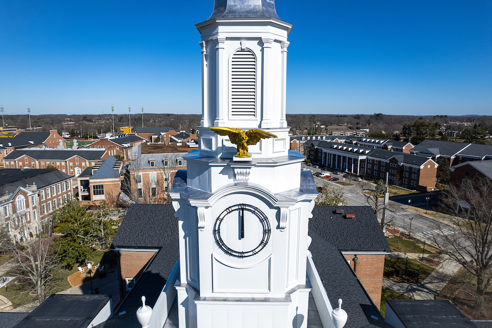 ucbizjournal's tweet photo. Tennessee Tech’s Derryberry Hall gets a new cupola https://t.co/DP1kqCWJjv via @UCBJ - Upper Cumberland Business Journal @tennesseetech
 #TheEagleisback #WingsUp https://t.co/w8yTiUQ2Xx