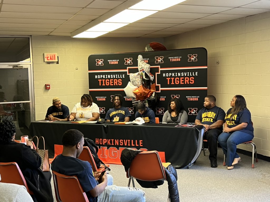 Hopkinsville’s Treyvon Jefferson (@TreyvonJeffers1) and Emmanuel Cheatham (<a href="/Emmanuelcheath3/">Emmanuel(Eman) Cheatham</a>) are officially Murray State Racers.