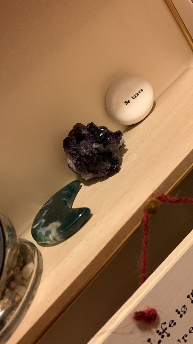 NewWiccanLife's tweet photo. In a world full of copies… be an original. #crystal #intent #bebrave #inspirational #Manifest https://t.co/OxBe9HI8vh