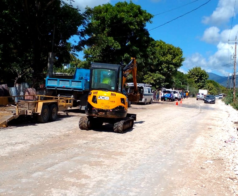 NWCjam's tweet image. #DisconnectionDrive continued today in  Cottage Pen-St. Thomas . The team removed several illegal supplies from the network. Residents have been engaged and advised to settle outstanding balances and to #regularize. #GetLegallyConnected today!