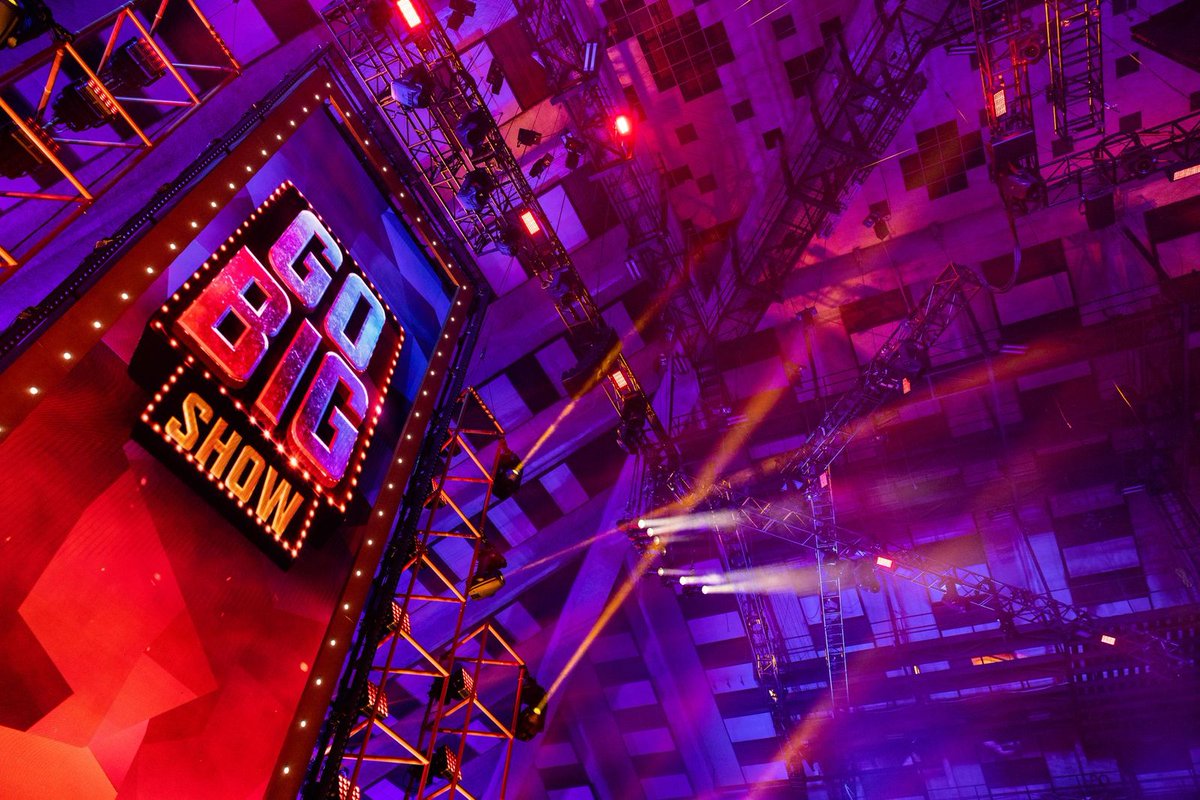 BIG night on TV! Go Big Show TBS
The acts performing tonight are (((Heavy Hitters))) to say the least!
Kevin Taylor - Jefrick  Barrios - Fernando Velasco - Dane Beardsley -Lina Liu - Mike Gillette. 
Go Big ShowTBS 9/8C      Watch some wicked tricks and talent!