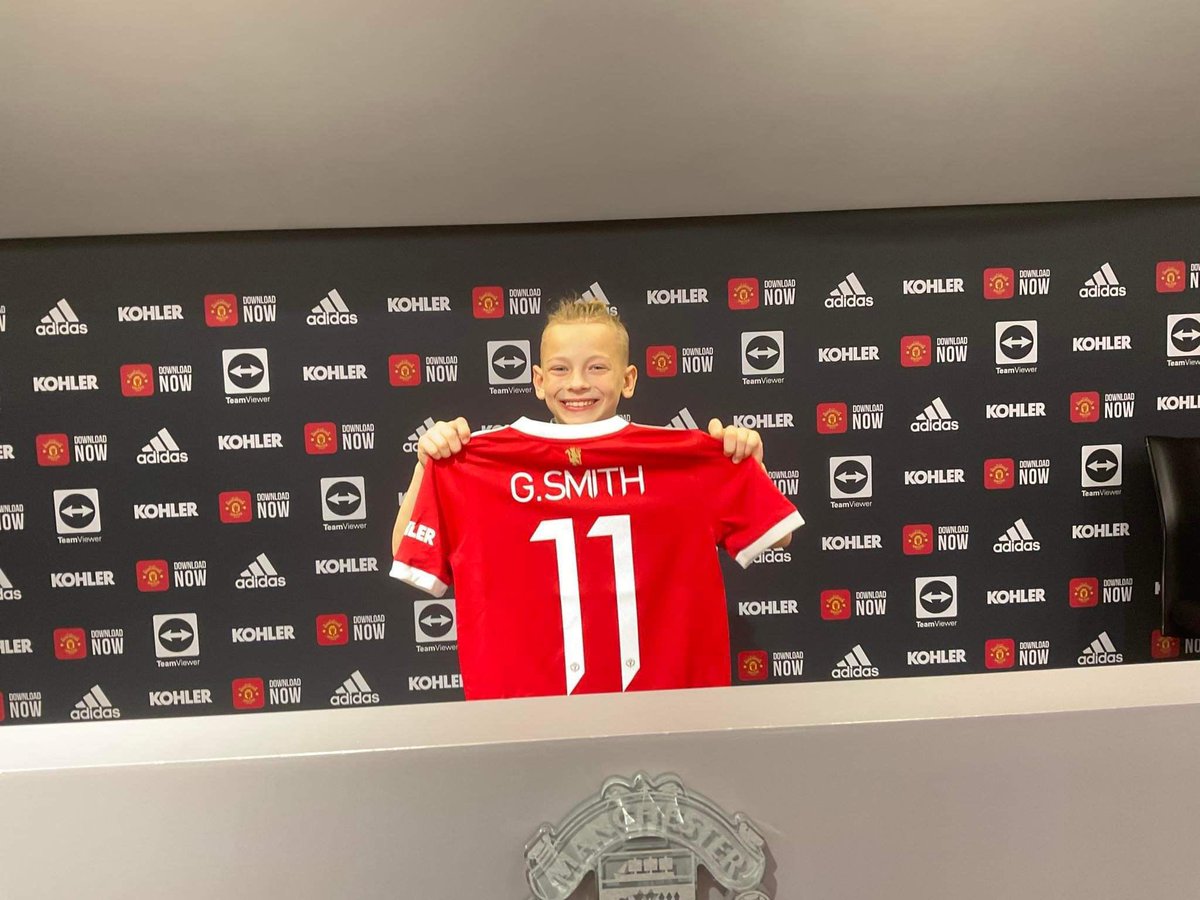 🔴Officially a signed Manchester United player🔥

Well done Garner, fully deserved. The obsession Garner has to improve in his football development is second to none!! 

Sam, George &amp; Connor