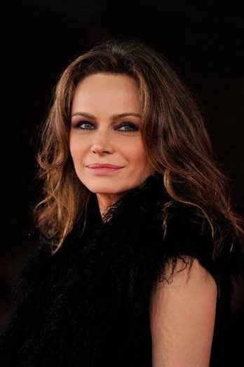 Happy birthday Francesca Neri. My favorite film with Neri so far is Pedro Almodóvar s Carne trémula. 