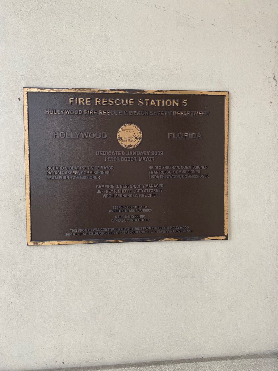 AquilineDrones's tweet photo. On this #thankfulthursday, @AquilineDrones' honors all #Florida #firstresponders by informing them about our free online #dronepilot training course - #flighttothefuture - that will help keep them safe in the line of duty!
#uav #uas #safetyalways #safety #drones #safeandsecure https://t.co/HjaSiCvPx4