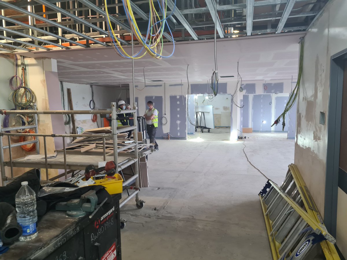 mjrsimmonds's tweet photo. It's that time of year again! 

This time a sneak preview of our new Advanced Respiratory Care Unit at QMC D55. It's huge! 

A fantastic space for NIV and other therapies in a safe environment. 

Due late Spring 2022.

#NotaHelipad

@NUH_Respiratory @OnArcu @ARCUEdNUH https://t.co/YMe9OUmyQR