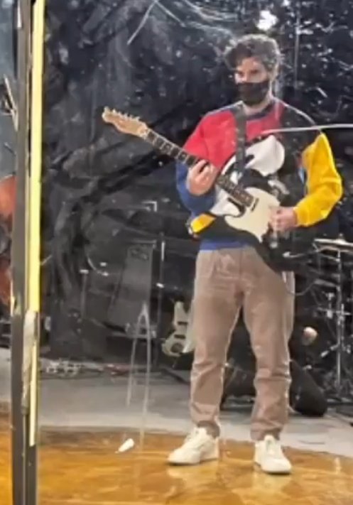 safe place for darrenies💭 (@thinkercriss) on Twitter photo 