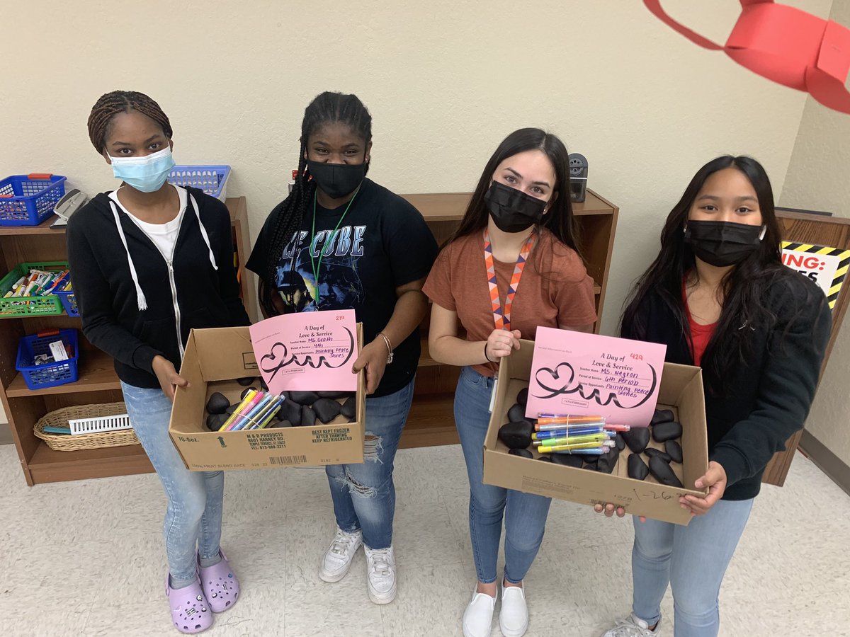 gms_pc's tweet photo. Deliveries have begun for our “Day of Love &amp; Service!” #BeTheChange #KindnessMatters #CreateACulture @Glades_MS https://t.co/1PkBDJPijD
