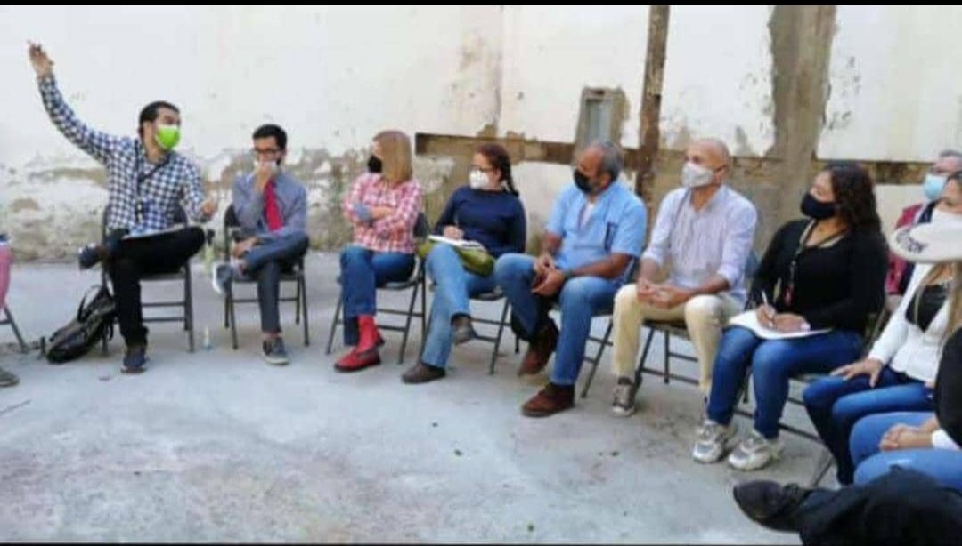 redesipc's tweet photo. #10F Alciro Valentínez,Dirección de Protección #InstitutoDelPatrimonioCultural asiste a reunión de coordinación para el rescate y la restauración de la Escuela Superior de Música José Ángel Lamas. #FundaPatrimonio #GDC #ConcejoMunicipalDeCaracas #GobiernoBolivariano @dinorahcruz https://t.co/K29kJhi1FV