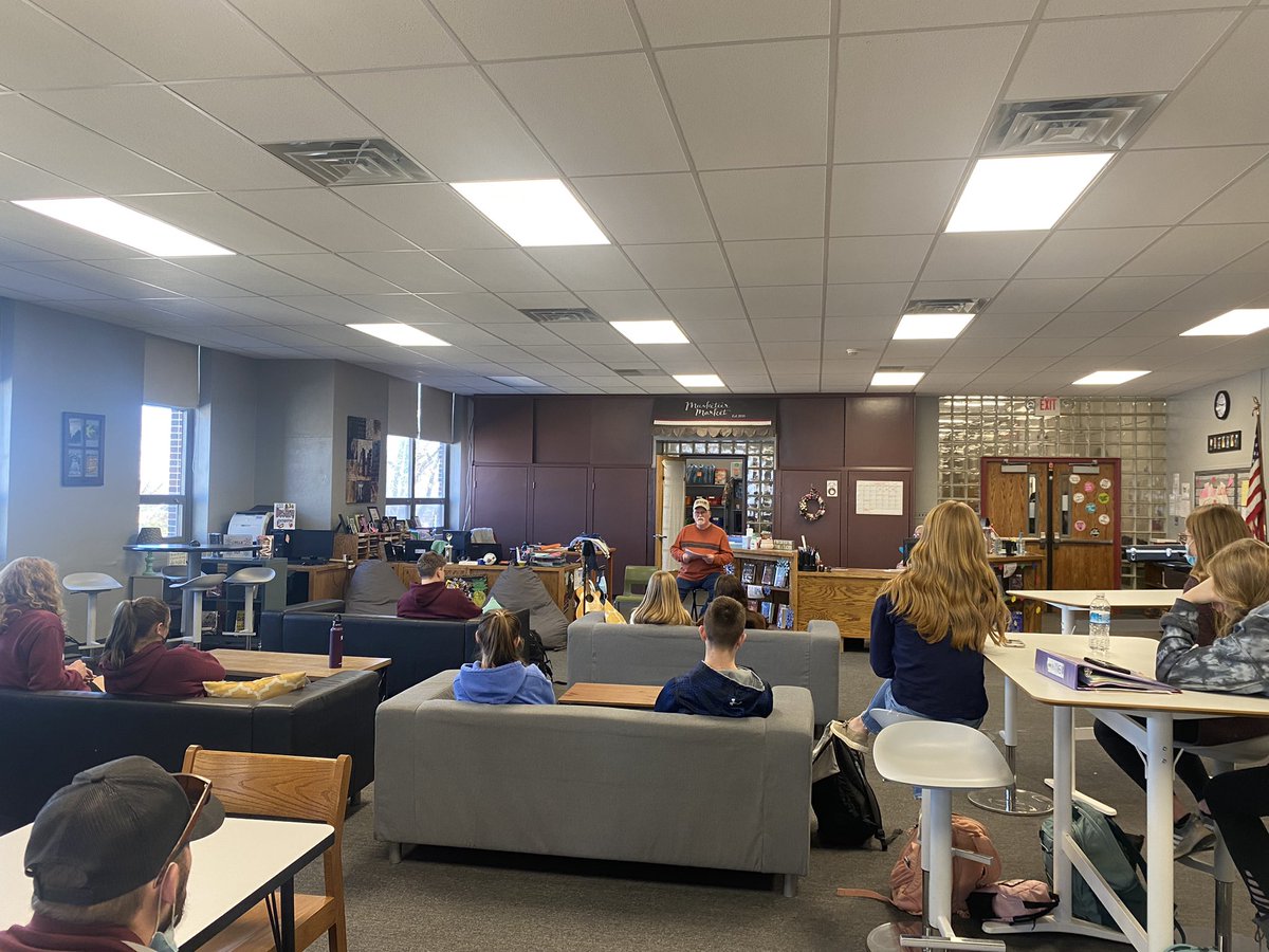 RedBudFCA's tweet photo. Red Bud FCA would like to give Terry Roberson a huge thank you shoutout for speaking to some of our members today! #redbudhs #redbud132 https://t.co/KMqQjrezY4