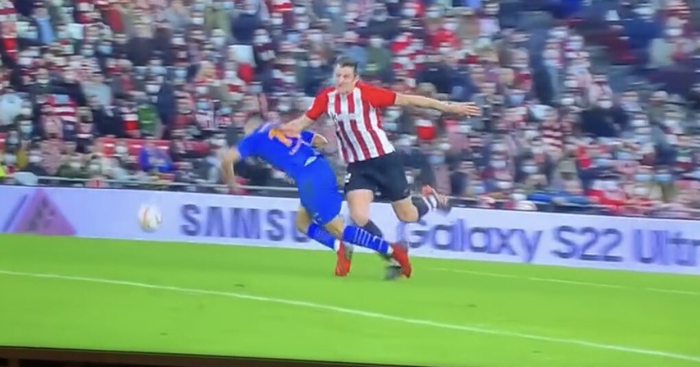 Álex Domínguez tweet media