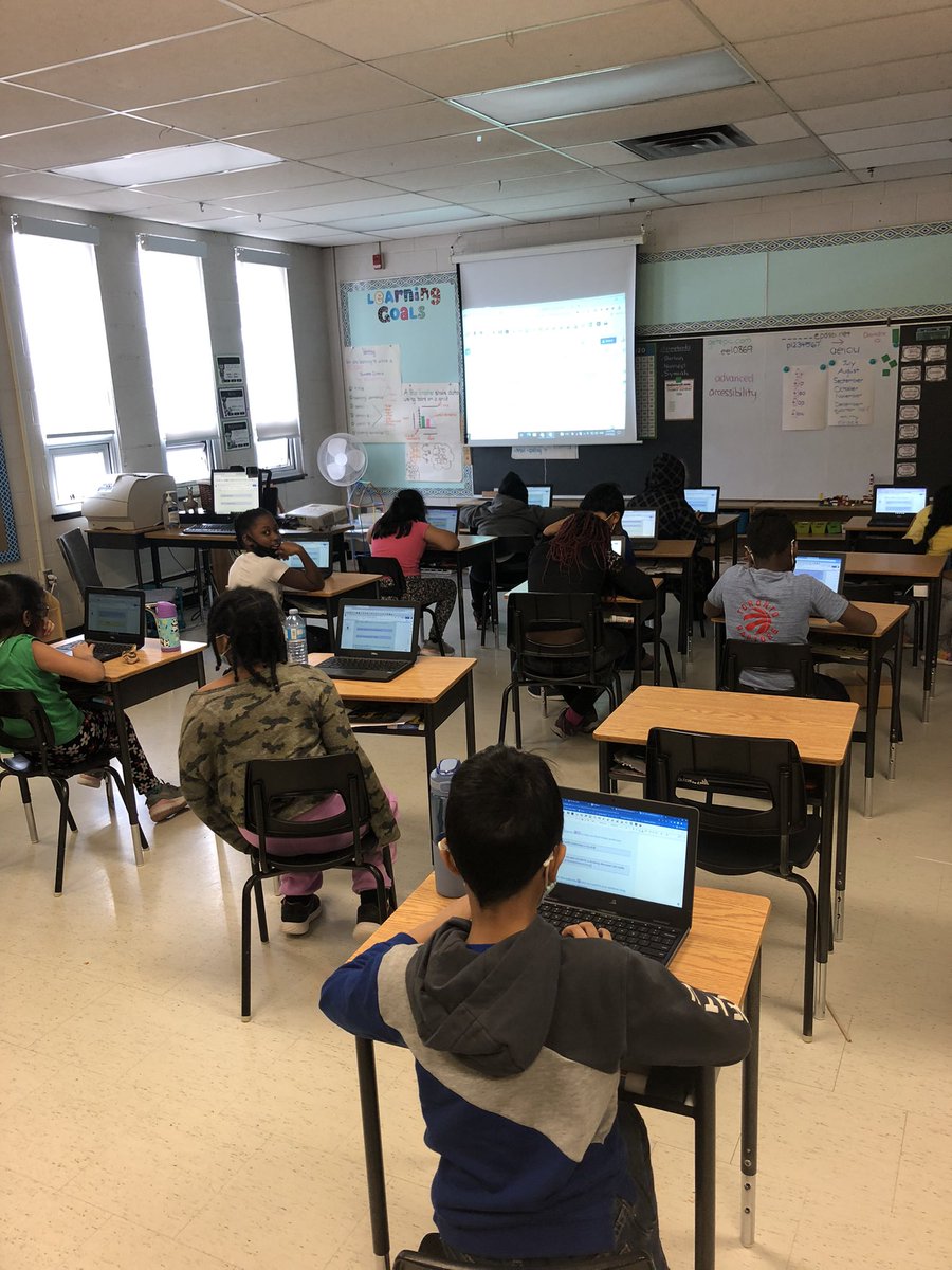 mslundy3's tweet photo. Learning to use Google Read and Write @BrandonGatePS https://t.co/hW9Go6oBVP