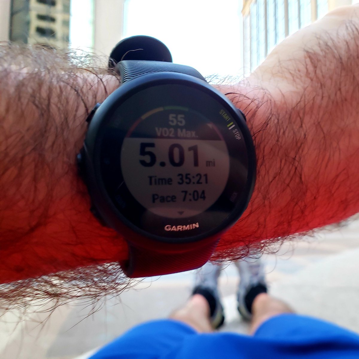 NOVA_Runner's tweet image. The weather is excellent. Guess who ran in short sleeves and shorts today along the Custis Trail and Lee Highway.
#funtorun #fitness #health #cardio #running #workout #runVA #runonclouds