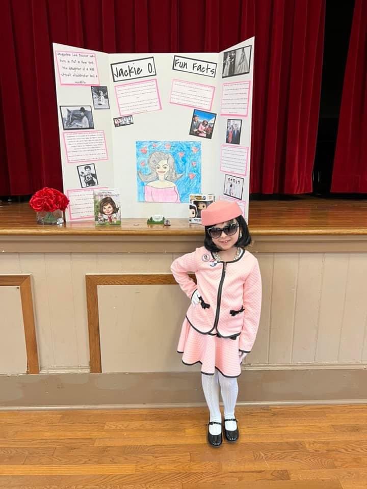 smith_cilia's tweet photo. The KDS DAR Elementary School Wax Museum was amazing!!! All of the students worked so hard on their projects and speeches. This principal got to hang with Albert, Walt, Jackie O, and so many more cool people. I learned so much! DARE to be your best! @Keybo4AU @marshall_school https://t.co/v4BdJKpYn9