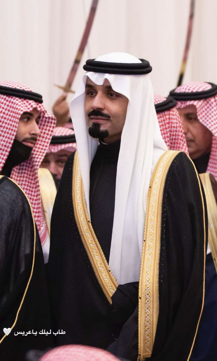 fgf_01's tweet photo. سعدنا بهذا المساء بمشاركة صاحب السمو الملكي الامير سعود بن فيصل بن مساعد بن سعود بن عبدالعزيز ال سعود حفل زواجه عسى الله ان يوفقه و يهنية #ال_سعود https://t.co/lKXZRFNMZy