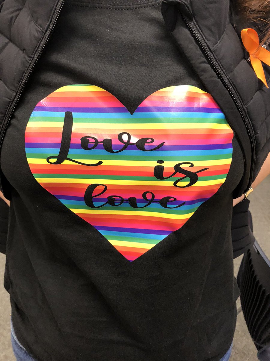 This week we have been learning about LGBTQIA2S++, we talked about how families can look all different ways and today we celebrated Rainbow Day 🌈 #MySD35Community #Think35 #RespectandDiversity