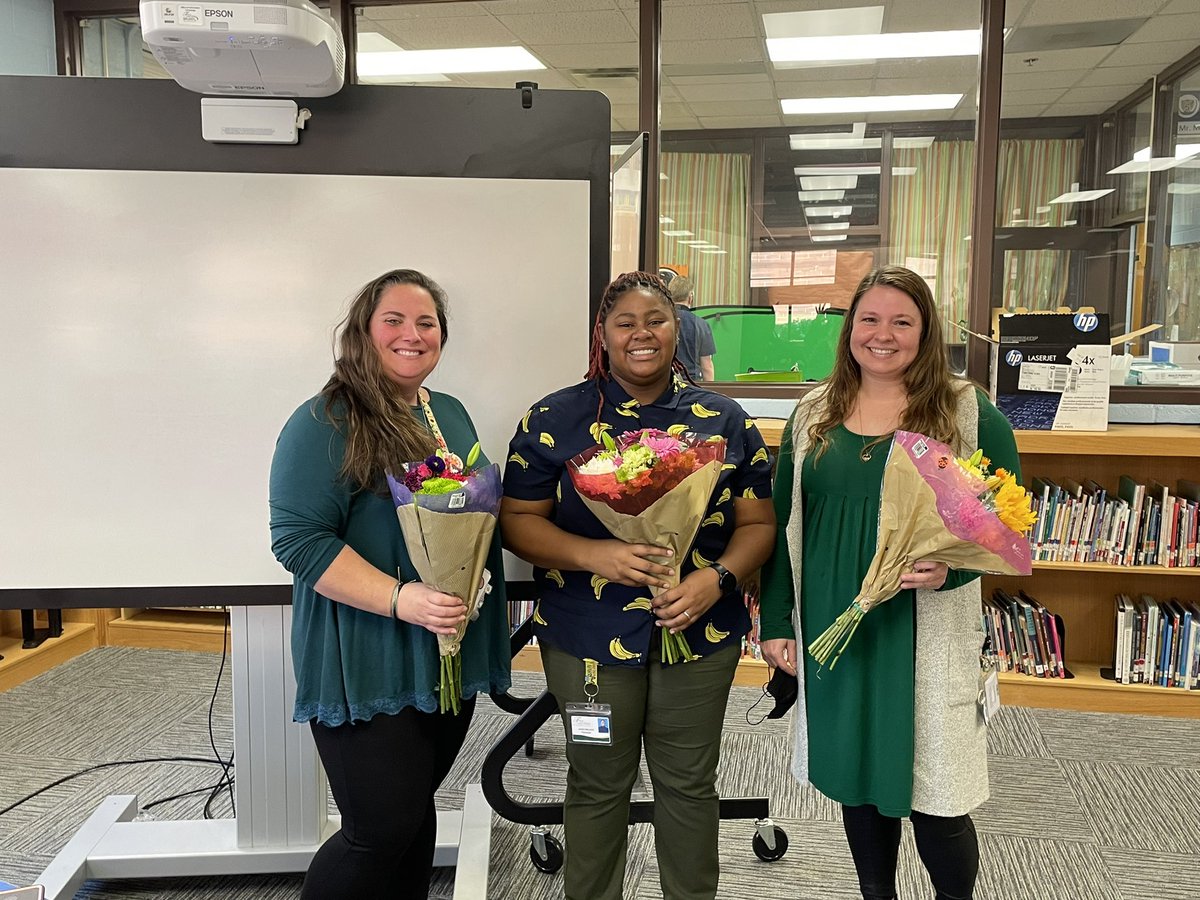 Shout out to our TOTY finalists!  These ladies are incredible. <a href="/mjsames/">Melany Jsames</a> @Ms_WalkerSDE #teamspalding