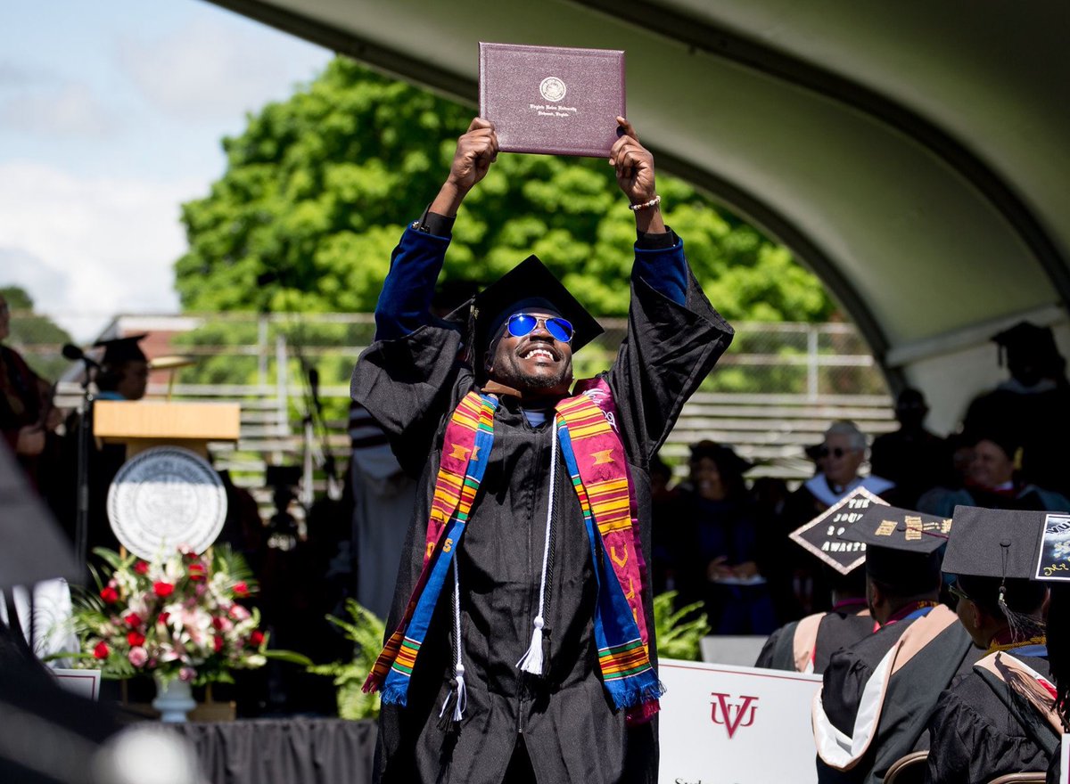 VAUnion1865's tweet photo. We are proud to represent #VUU! It's a Union thing! Counting down to graduation in May! #VUU #PantherPride #VUUAlum #UNIONite #UNIONish https://t.co/LdDpCZx41d