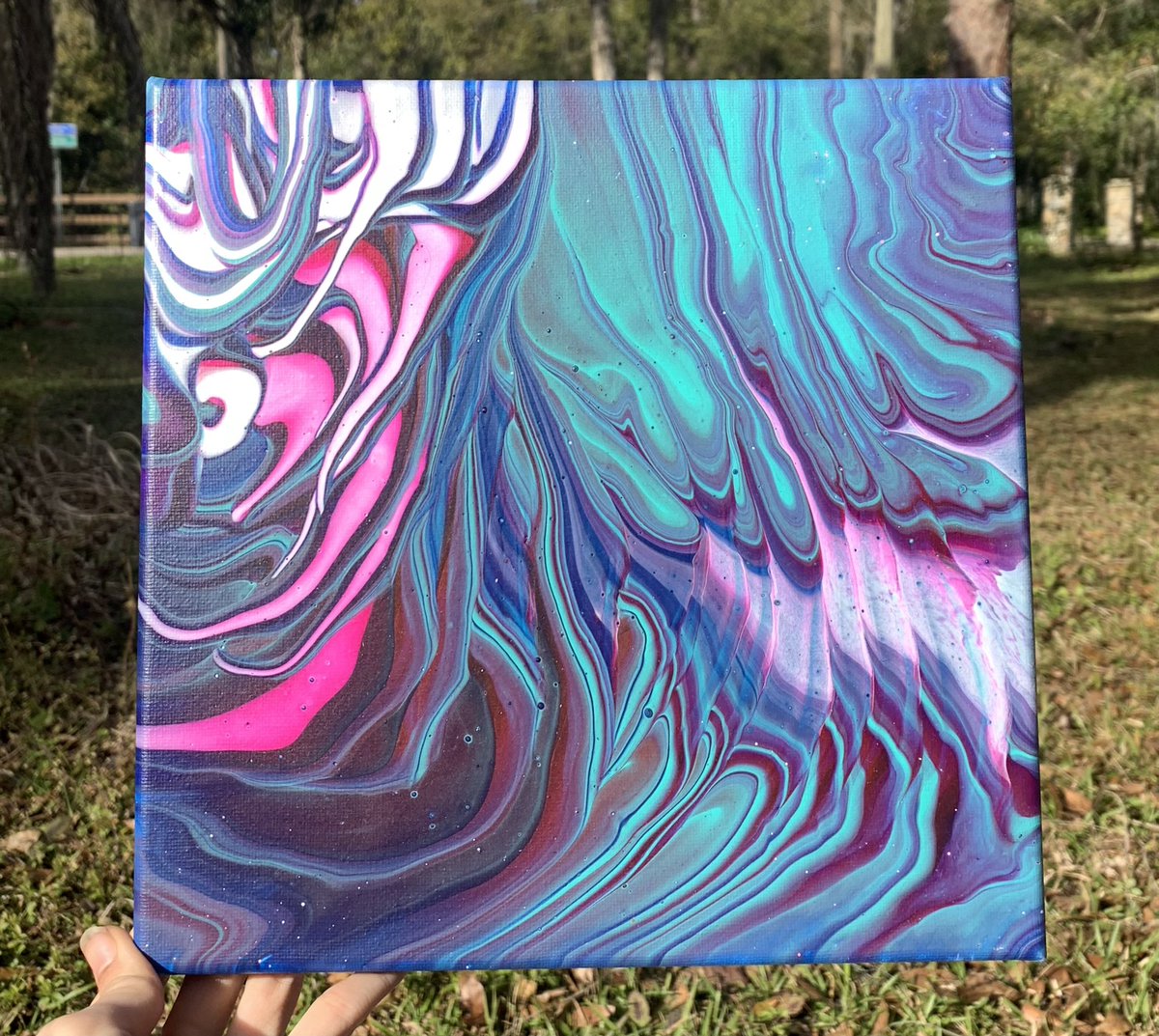 chey_chey108's tweet image. 10x10 “Go with the Flow” 💖🦋 this piece turned out sooo pretty 🥲 I’d love to find this flowy babe a forever home today!! Purchase by dm only :) rts are greatly appreciated as I haven’t made a sale yet since I’ve been back to Twitter :)