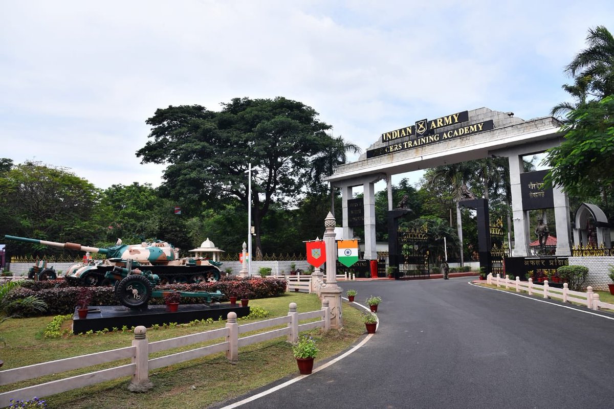 Def_PRO_Chennai's tweet photo. The Main Gate of Officers Training Academy(OTA), Chennai on the Grand South Trunk Road has reconceptualised and rechristened as 'Yodha Gate' dedicating to the warrior alumni of the Academy by Lt Gen MK Das, Commandant-OTA Chennai. @pibchennai @NCCDte_TNPAN @artrac_ia @adgpi https://t.co/Z4UnKI0CkP