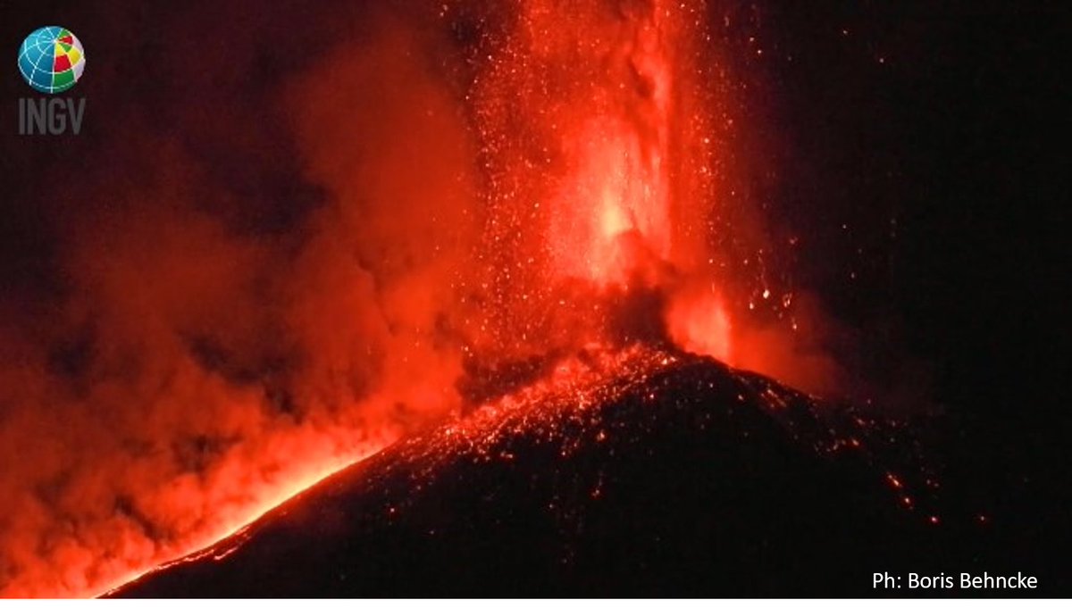 COMUNICATO DI ATTIVITA' VULCANICA del 2022-02-10 23:18:13(UTC) - ETNA.
     L'Istituto Nazionale di Geofisica e Vulcanologia, OE, comunica che la fontana di lava al Cratere di Sud-Est è cessata.
buff.ly/2Qtwd74