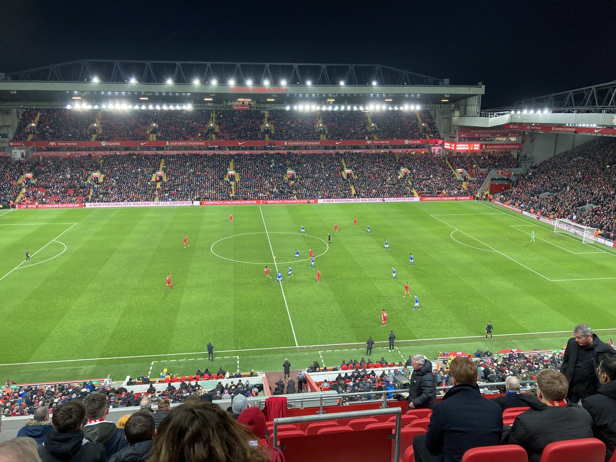 bwystfil23's tweet photo. 2.5 bottles of red done, as routine a 3pts for the Reds, good company, and the eldest texting me watching from home #whatagoalbyjots #thursdaynightdoneright https://t.co/LYOIE46JpM