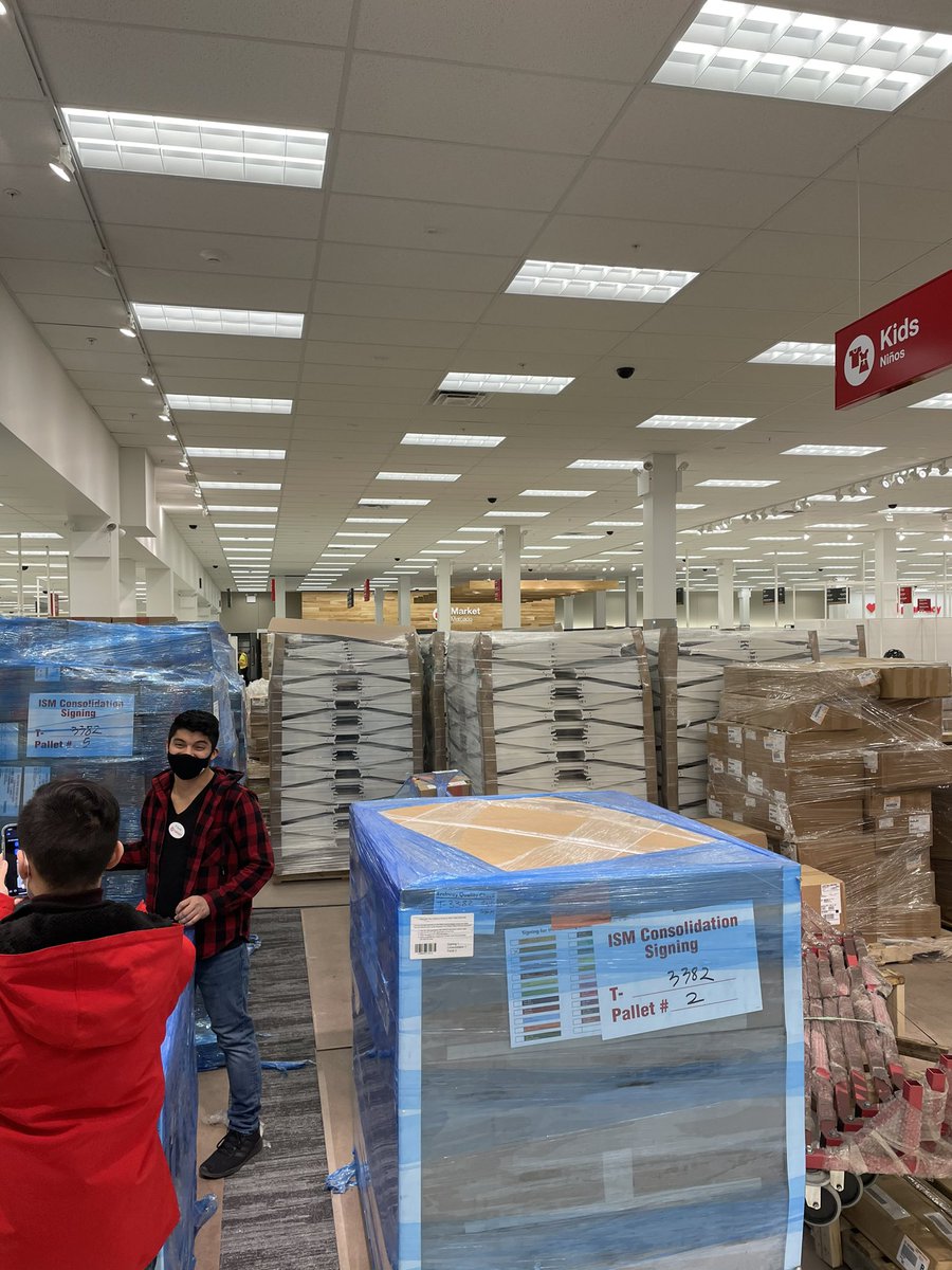 NashawnO_TGT's tweet image. Around this time last year…opening five towns!